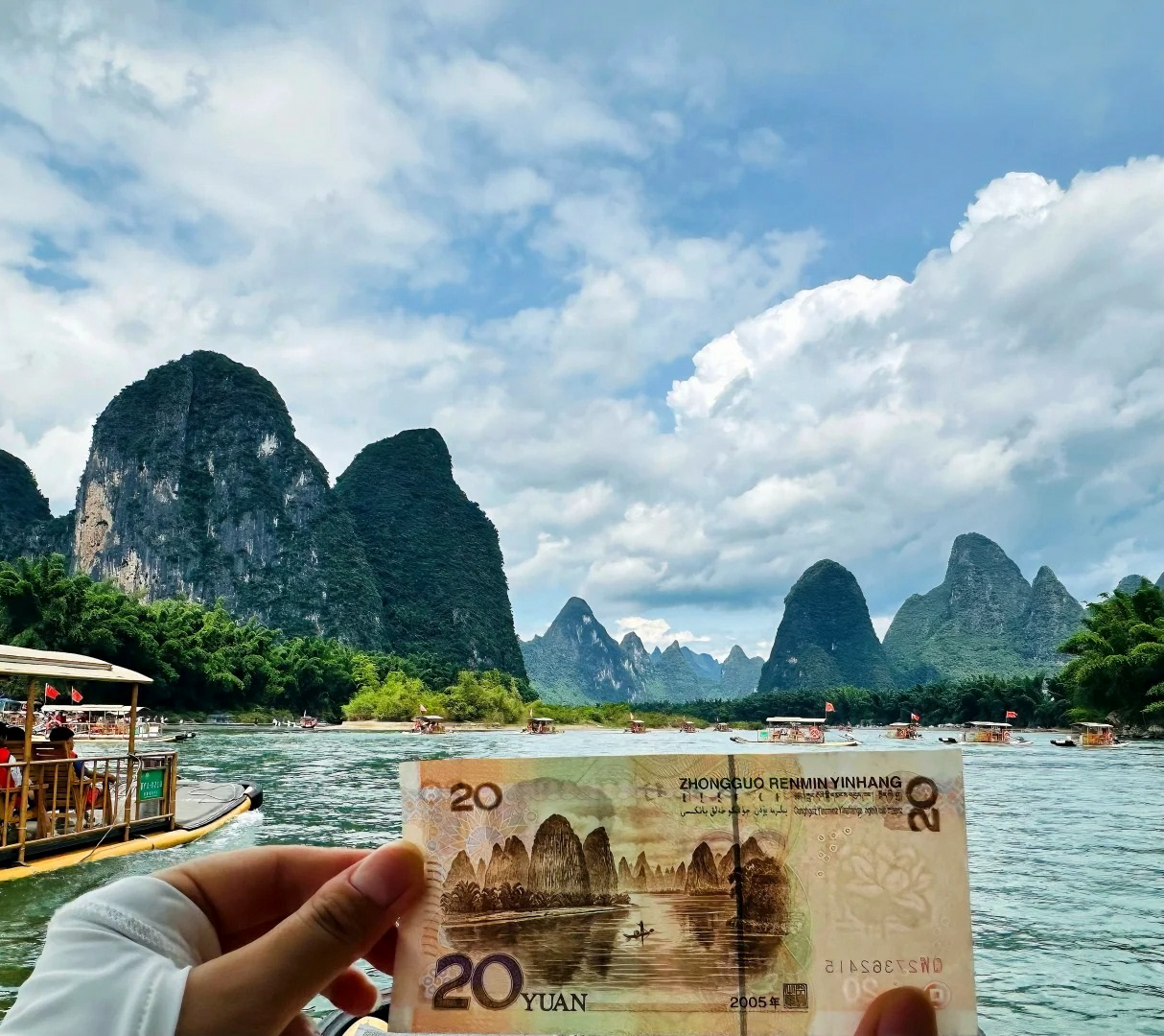 Khám phá Hưng Bình cổ trấn, điểm đến hấp dẫn ở Quế Lâm