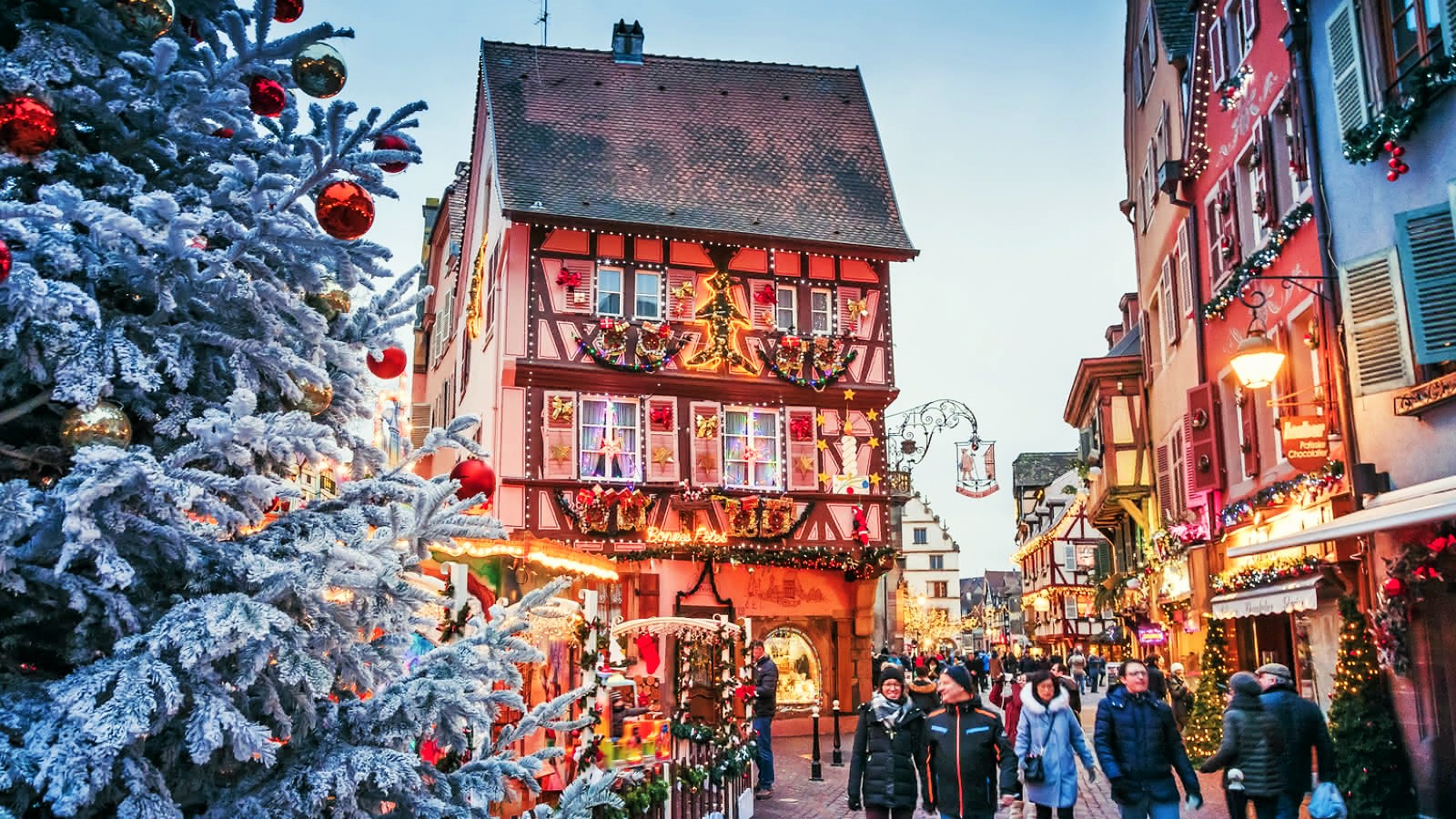 CHƯƠNG TRÌNH GIÁNG SINH ĐẶC BIỆT ĐÔNG - TÂY ÂU KẾT HỢP>