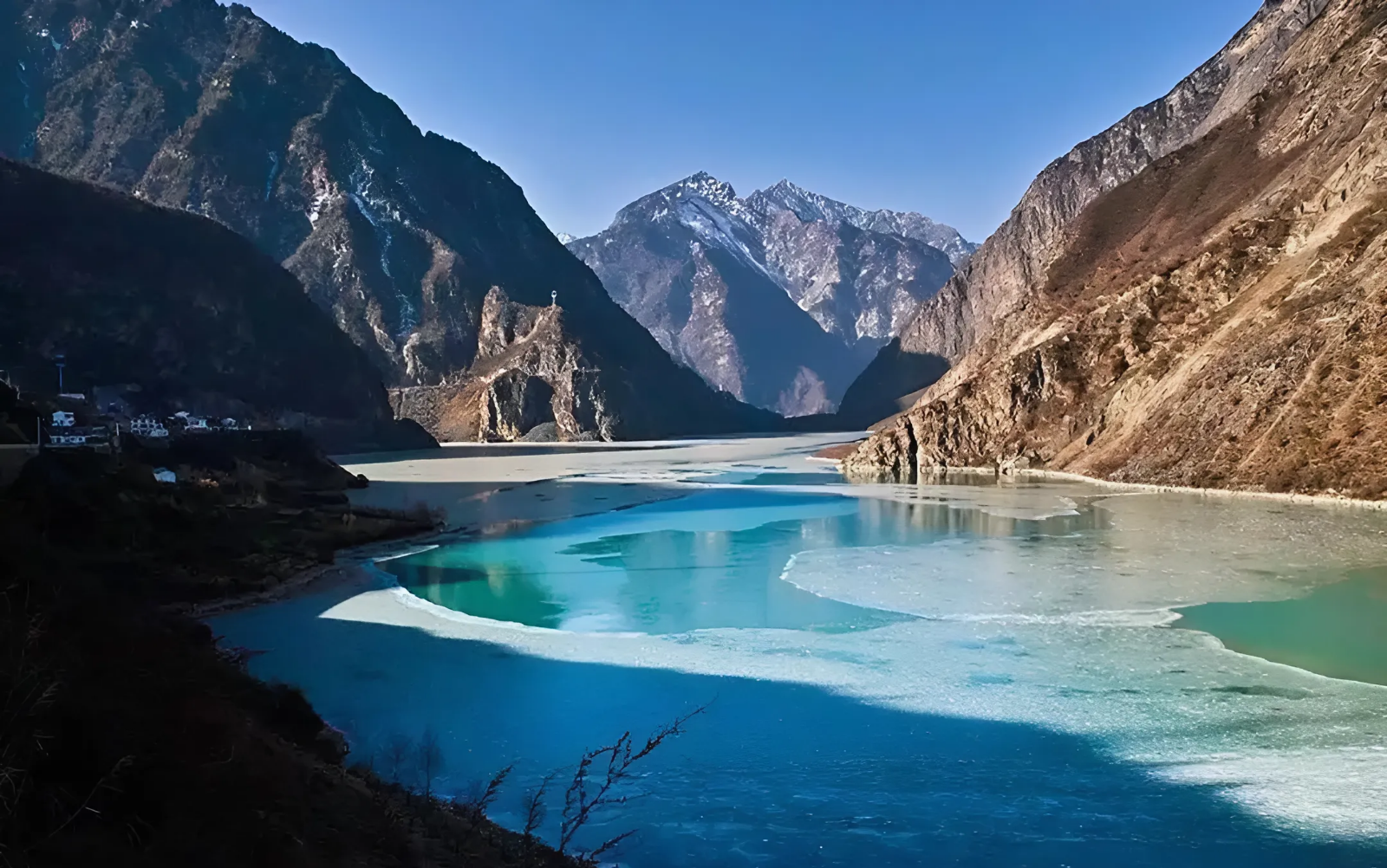 TOUR TRÙNG KHÁNH - THÀNH ĐÔ - CỬU TRẠI CÂU 6N5Đ NEW>