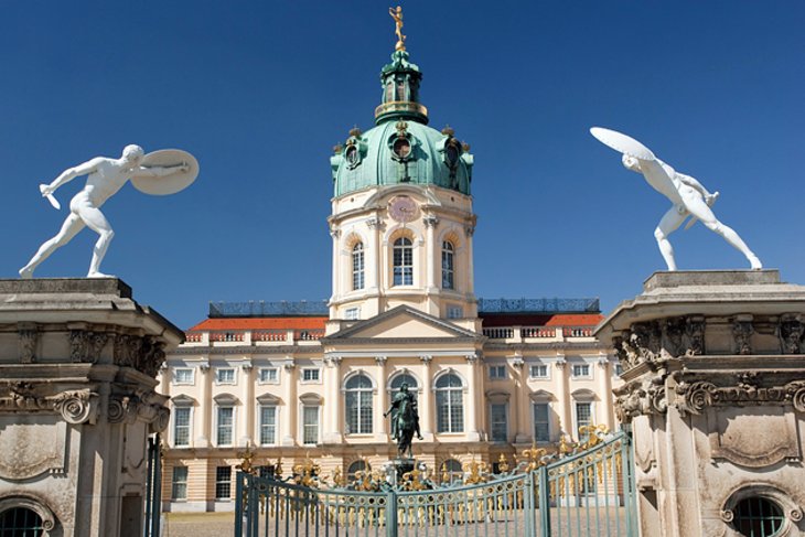 Cung điện Charlottenburg – Vẻ kiêu sa hoàng gia giữa lòng Berlin