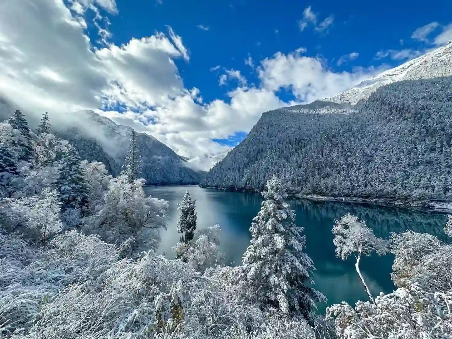 Khám phá thiên đường tuyết trắng Cửu Trại Câu