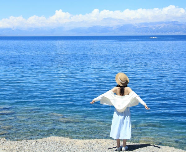 Hồ Sayram “giọt nước mắt cuối cùng của Đại Tây Dương” ở Tân Cương