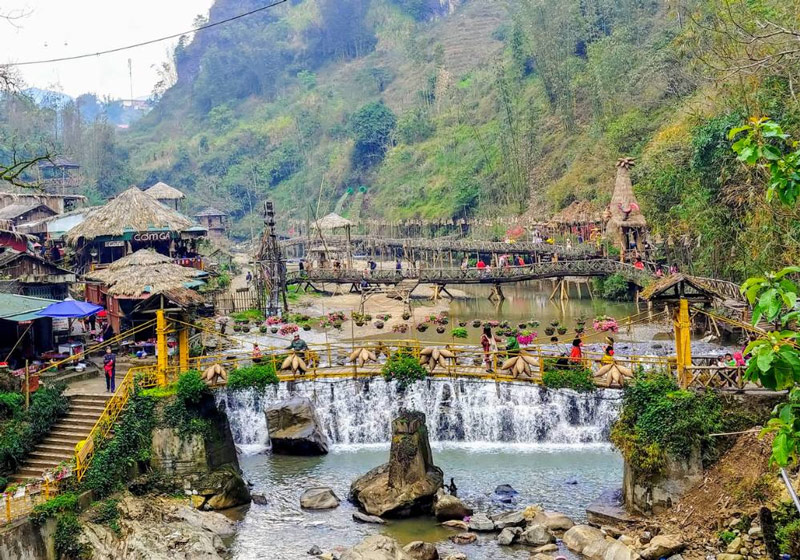 Tour Du Lịch Sapa (2 ngày 1 đêm)>