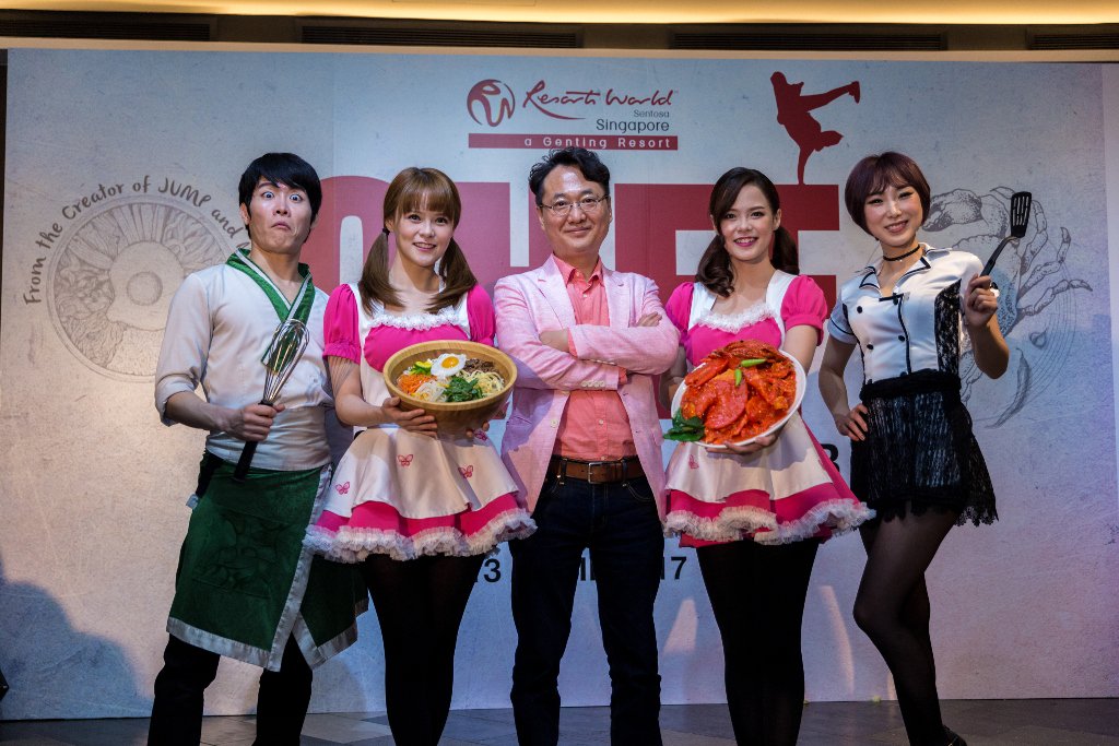 Đến Resorts World Sentosa Singapore đừng quên xem vở nhạc kịch hài ‘CHEF: Bibimbap vs Chilli Crab’ cực hấp dẫn